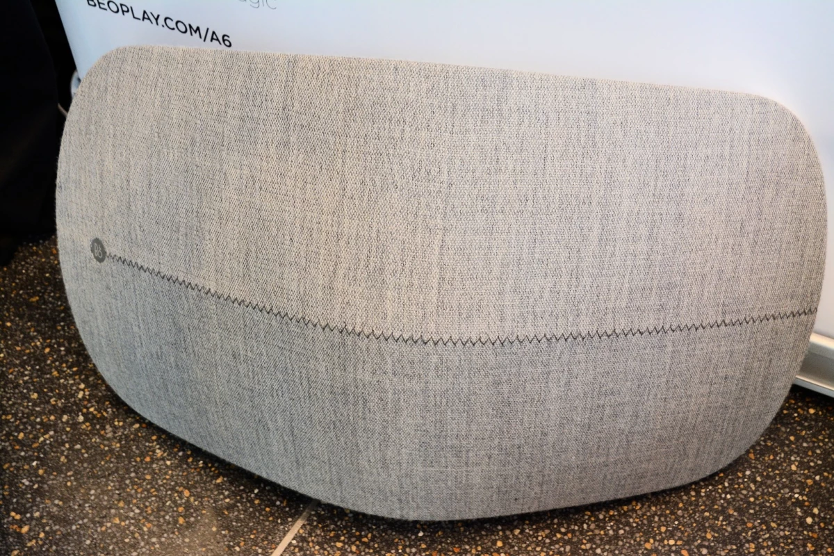 Like stroking the family pet, the BeoPlay A6 speaker responds to